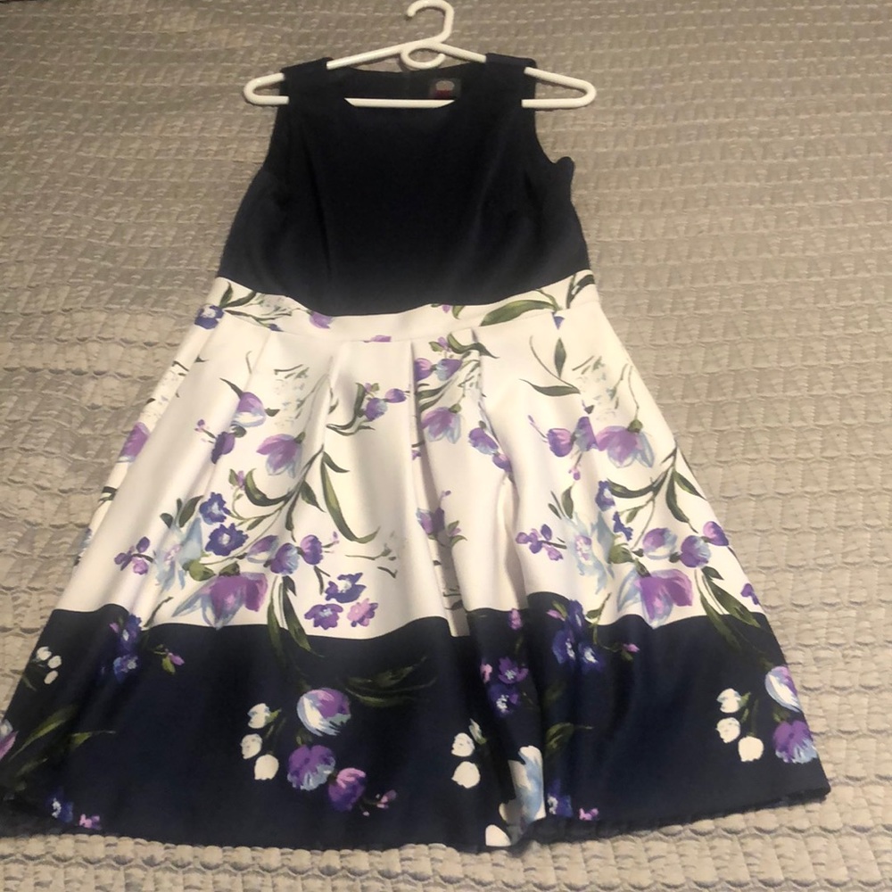 Floral Vince Camuto